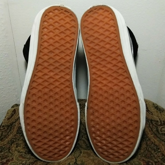 VANS WITH THE FUR LINING - Picture 5 of 5